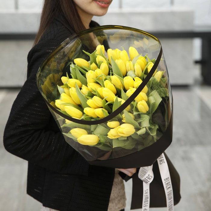 Perfect Match Online flower Delivery Black Tulip Flowers